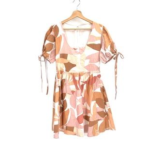 Girl and the Sun Spice Leaf Print Tier Square Neckline Midi Dress Size Small